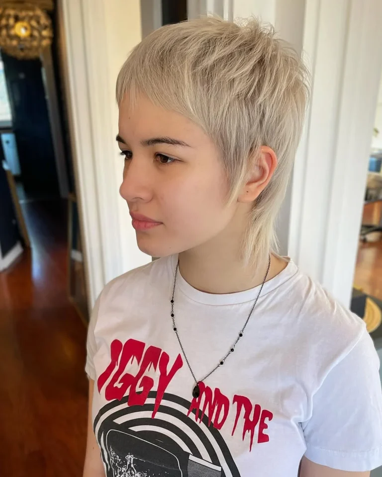 17 Short Cut Hairstyles for Women: Trendy, Chic, and Confident Looks for 2025