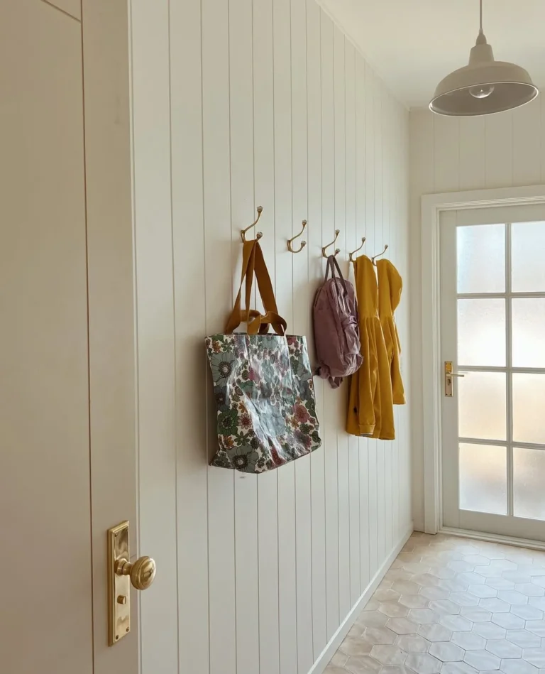 17 Entryway Hook Ideas for Every Style