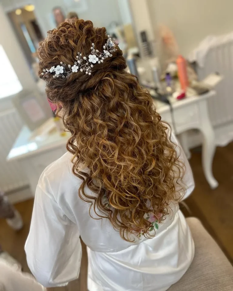 15 Curly Bridal Hairstyles for Your Perfect Wedding Day