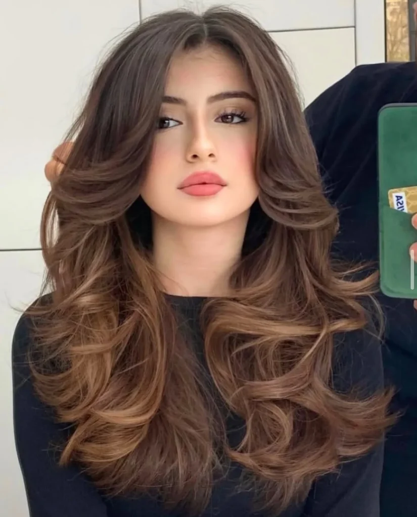 Voluminous Long Layers with Chestnut Balayage 