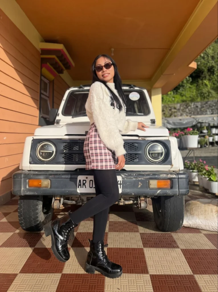 Cozy Plaid Mini Skirt LookÂ