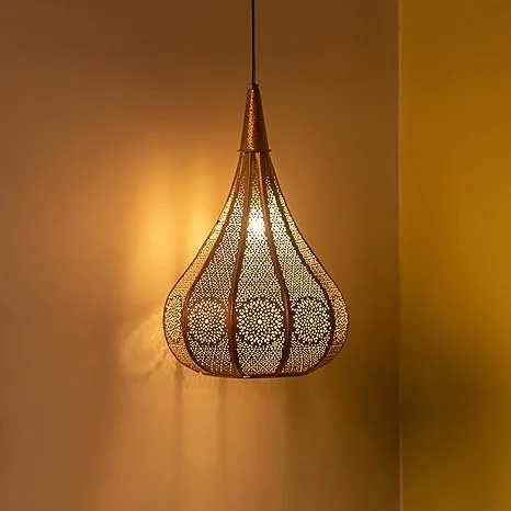 Elegant Woven Pendant Light Design