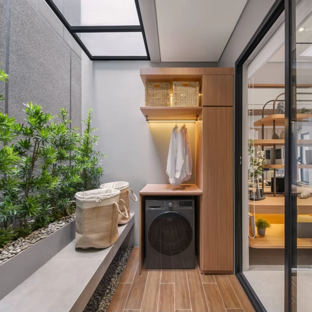 Compact Outdoor Laundry Nook